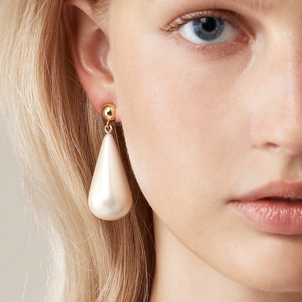 🤍J.Crew Oversized Teardrop Pearl Earrings - Classic, Elegant and Sophisticated